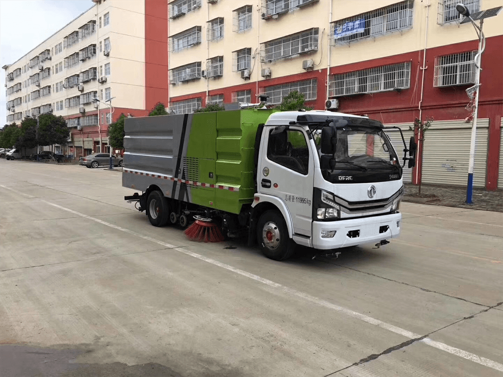8方洗掃車-程力東風(fēng)多利卡道路清洗8方洗掃車廠家價格