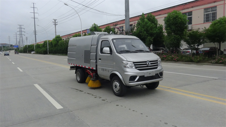 2噸掃路車-東風(fēng)小康小型國六2立方掃路車廠家價(jià)格