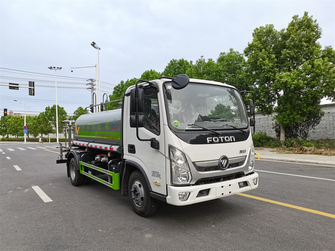 5噸灑水車(chē)-湖北旺龍福田奧鈴國(guó)六5立方灑水車(chē)廠家價(jià)格